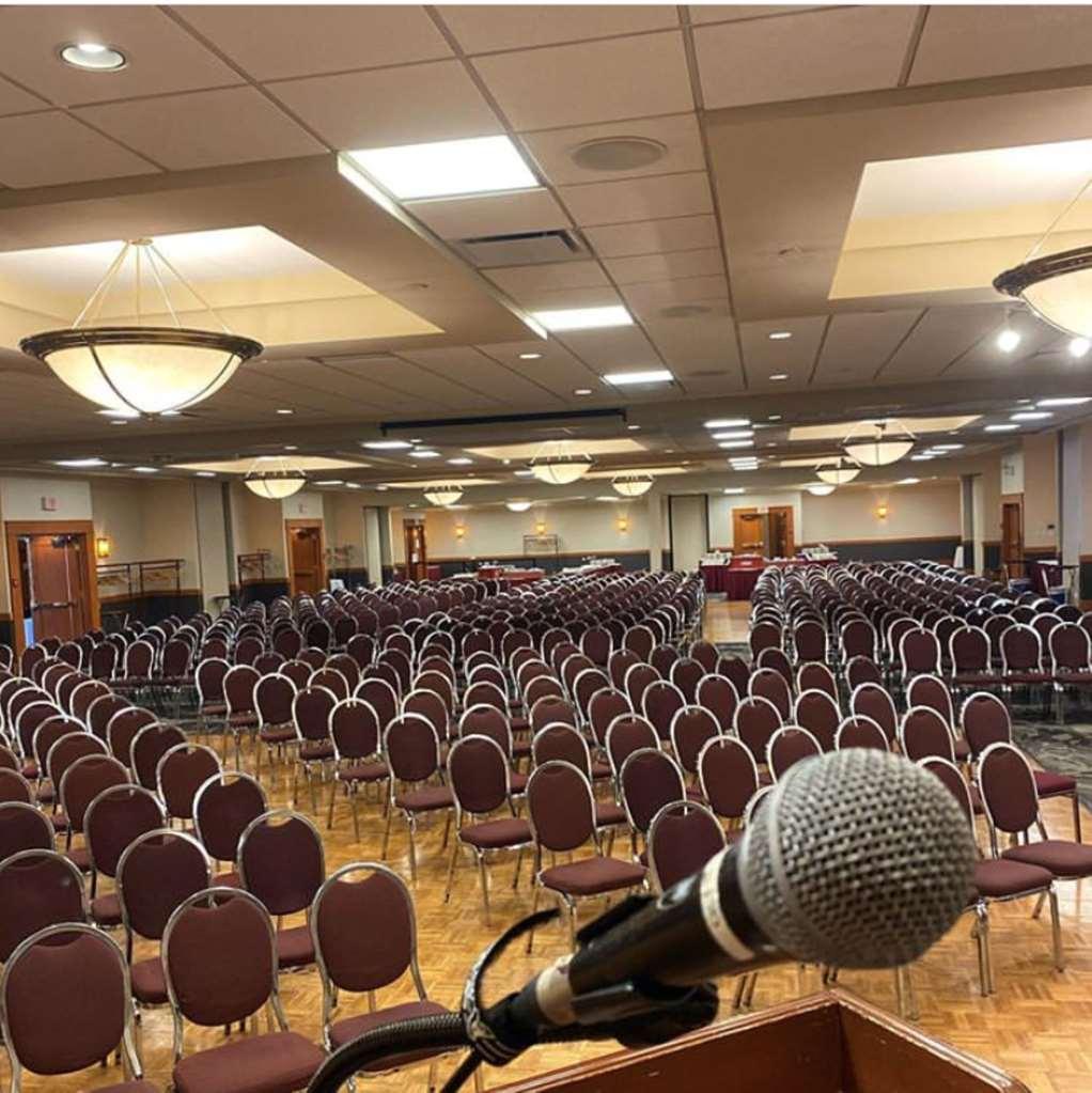 The Glenmore Inn & Convention Centre YYC Facilities photo